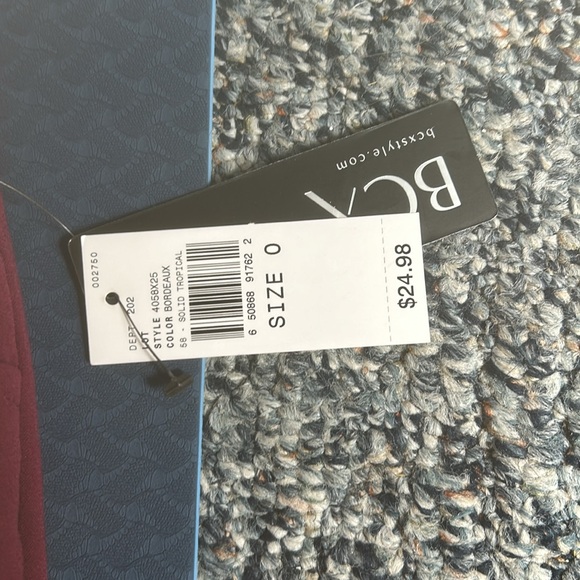 NWT woman’s pants by BCX - Picture 4 of 5